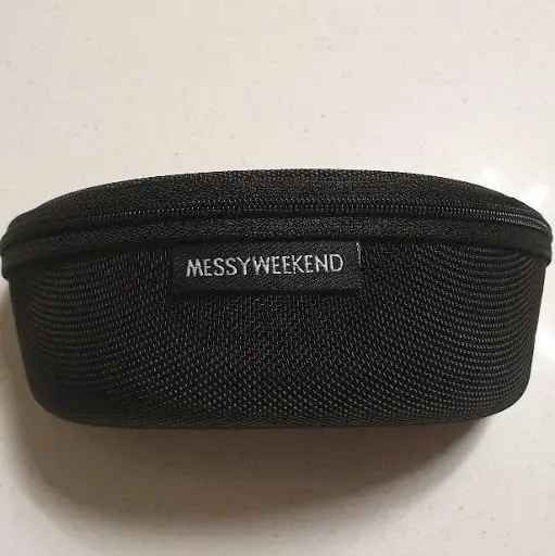 messy-weekend-glasses-case